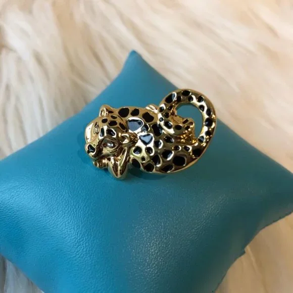 Lilly Pulitzer Leopard Gold Tone Earrings - Picture 4 of 6